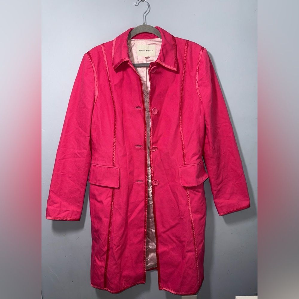Banana Republic Barbie pink cotton blend trench coat with satin piping Large EUC